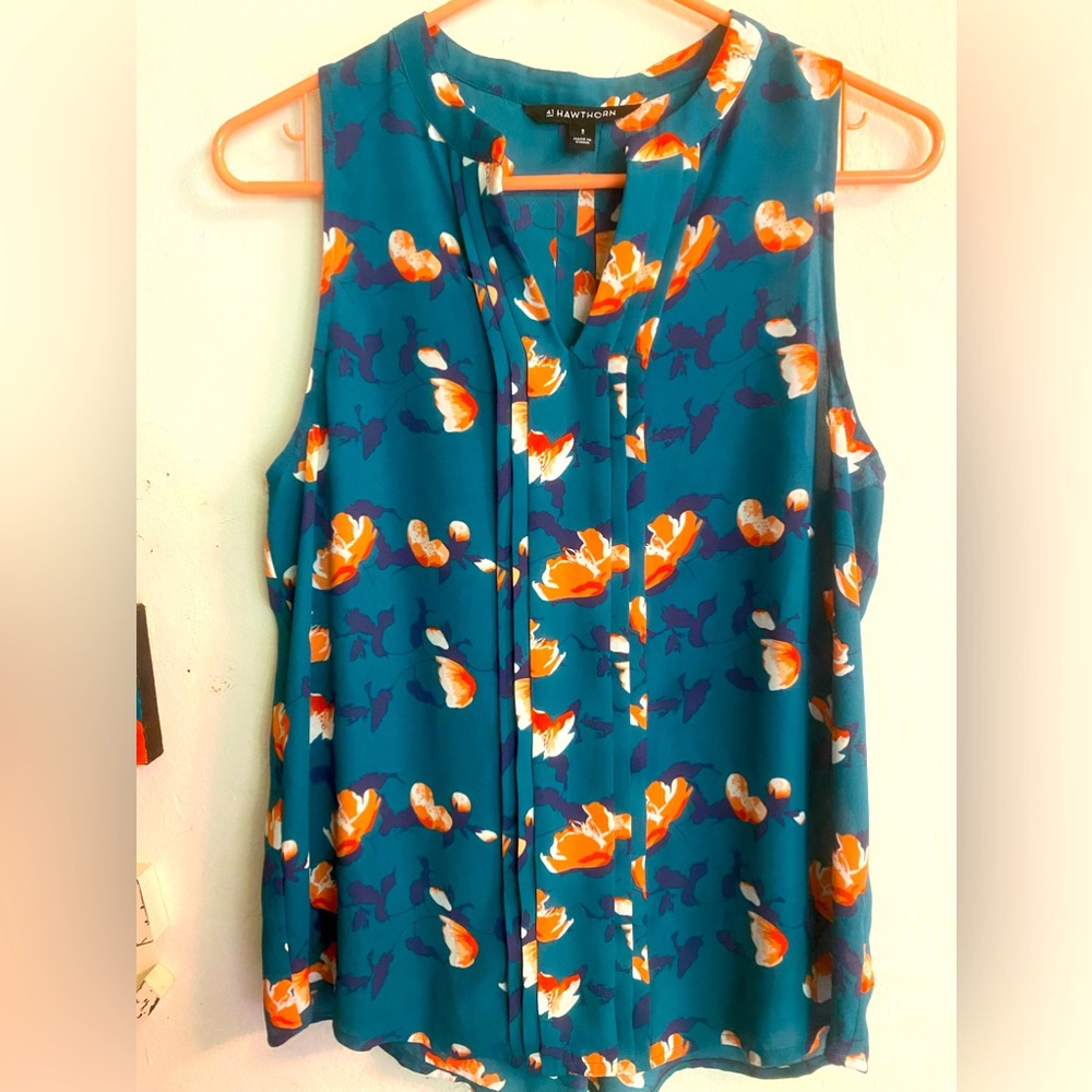 Sleeveless blouse